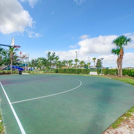 Gorgeous 2Br Lakeview Condo With Waterpark キシミー エクステリア 写真