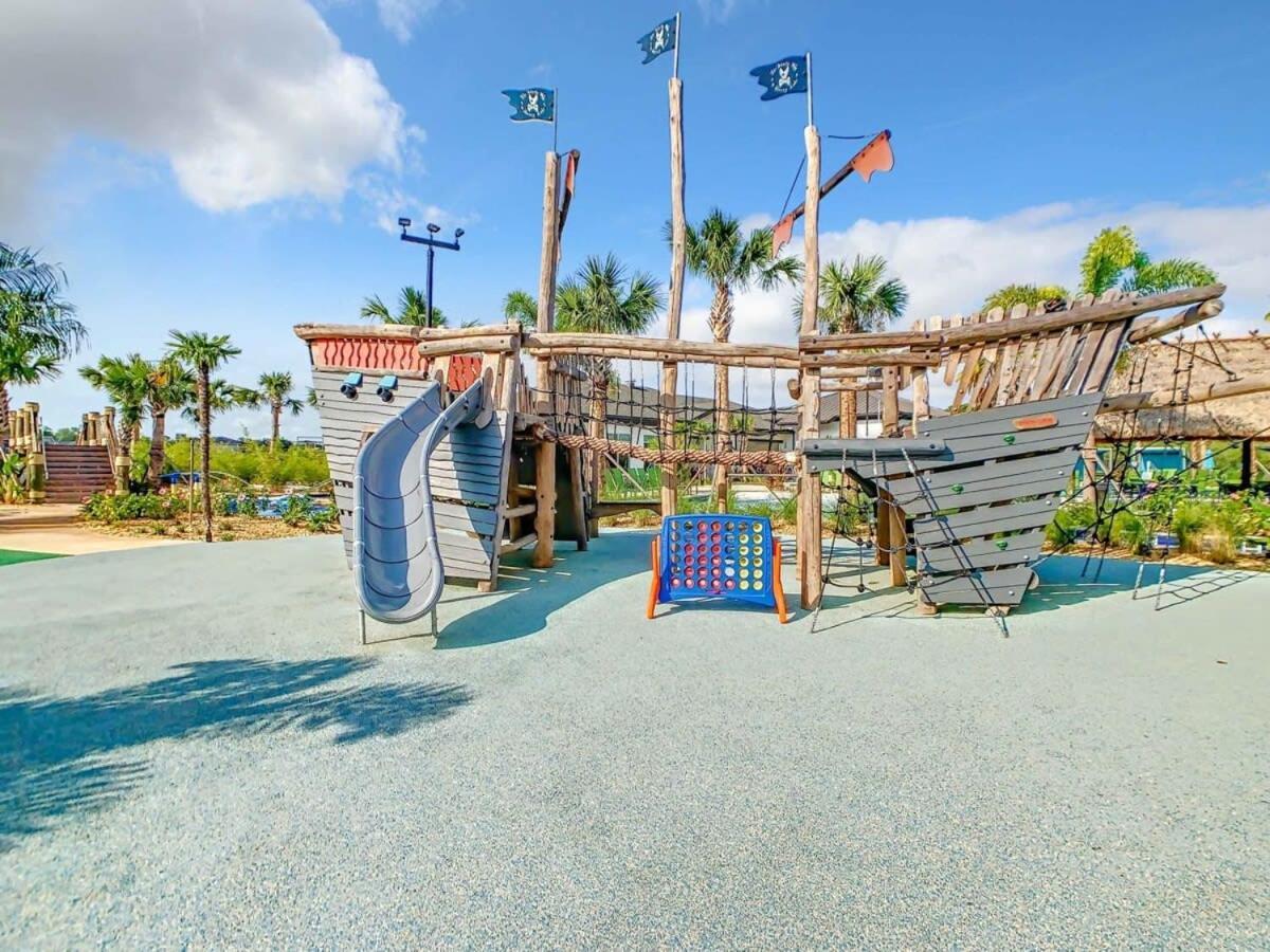 Gorgeous 2Br Lakeview Condo With Waterpark キシミー エクステリア 写真
