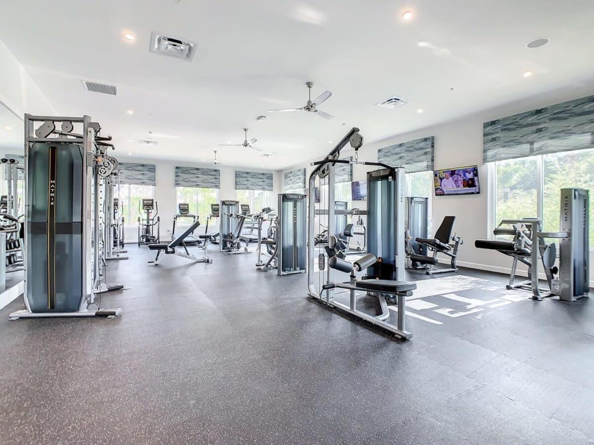 Gorgeous 2Br Lakeview Condo With Waterpark キシミー エクステリア 写真