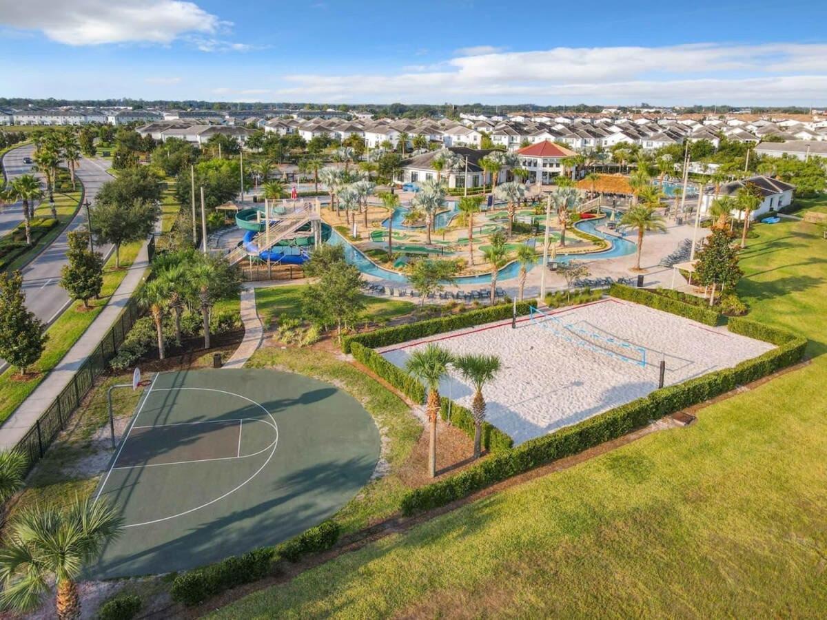 Gorgeous 2Br Lakeview Condo With Waterpark キシミー エクステリア 写真