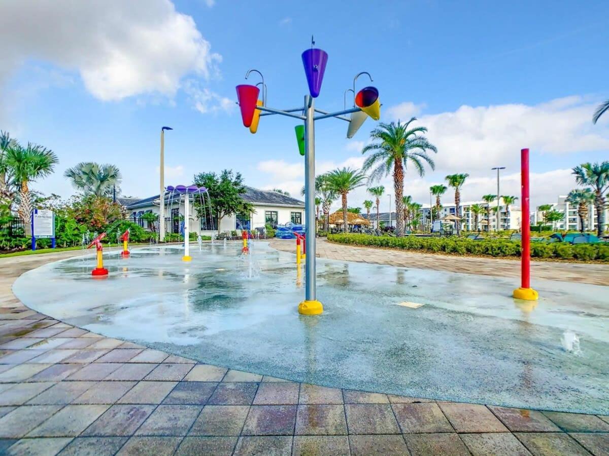 Gorgeous 2Br Lakeview Condo With Waterpark キシミー エクステリア 写真