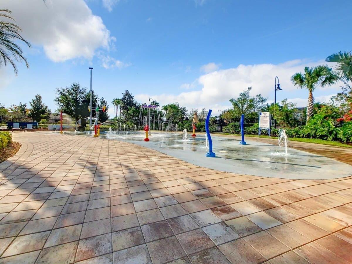 Gorgeous 2Br Lakeview Condo With Waterpark キシミー エクステリア 写真