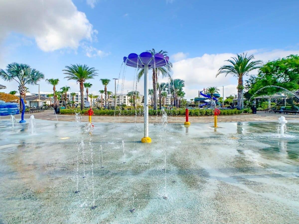 Gorgeous 2Br Lakeview Condo With Waterpark キシミー エクステリア 写真