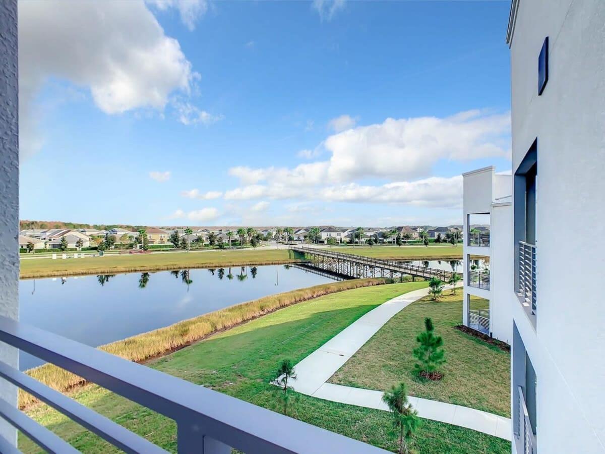 Gorgeous 2Br Lakeview Condo With Waterpark キシミー エクステリア 写真