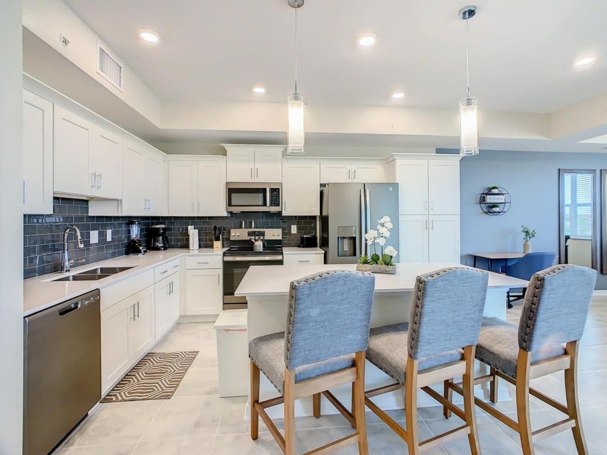 Gorgeous 2Br Lakeview Condo With Waterpark キシミー エクステリア 写真